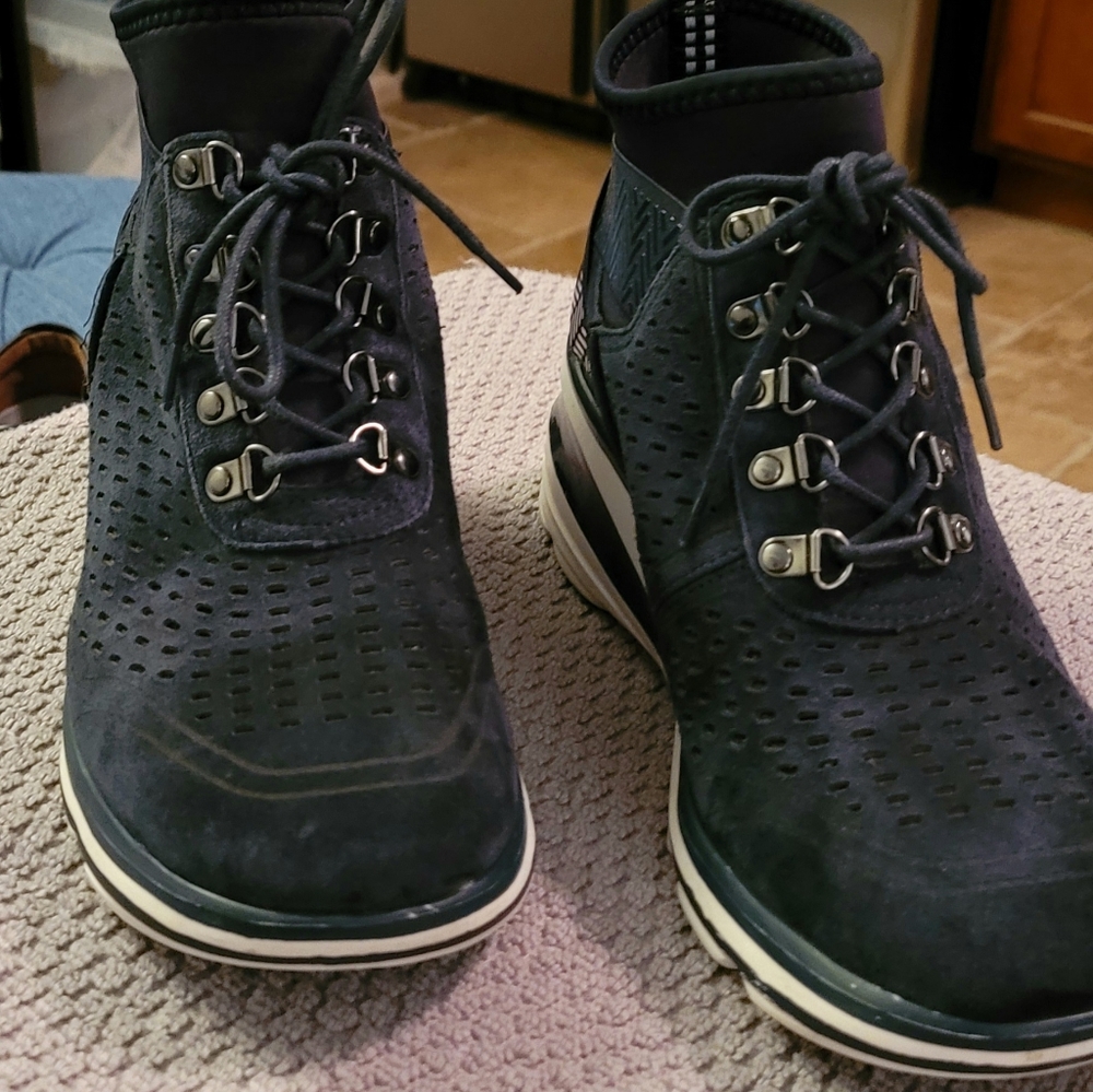 Jambu Navy Suede Bootie